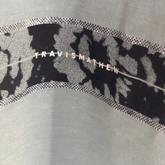 Travis Mathew Swell Season Quarter Zip Shirt Golf Performance Mens Medium $140